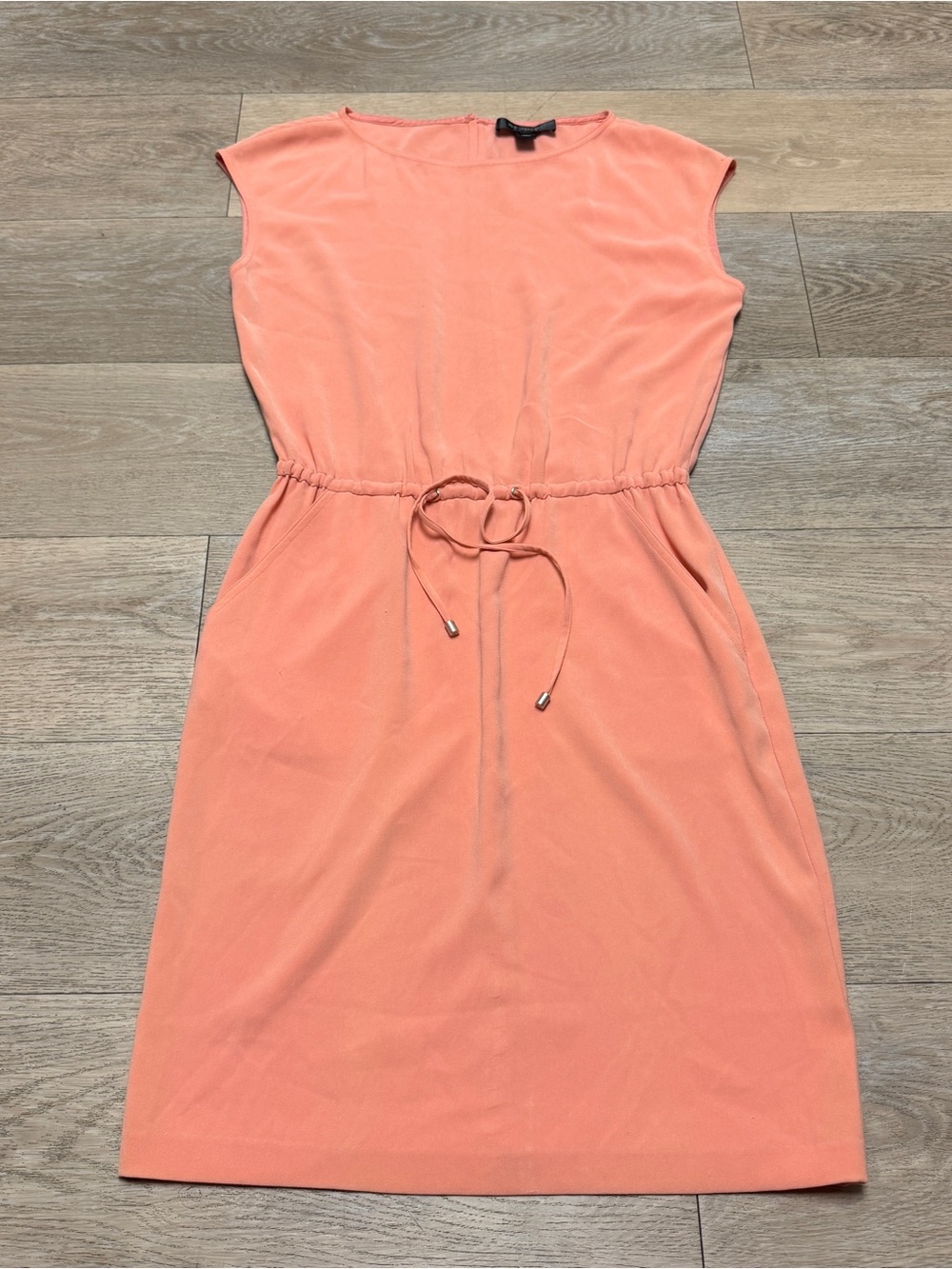 St. John Crepe Drawstring Waist Shift Dress Pockets Coral Peach Size 4